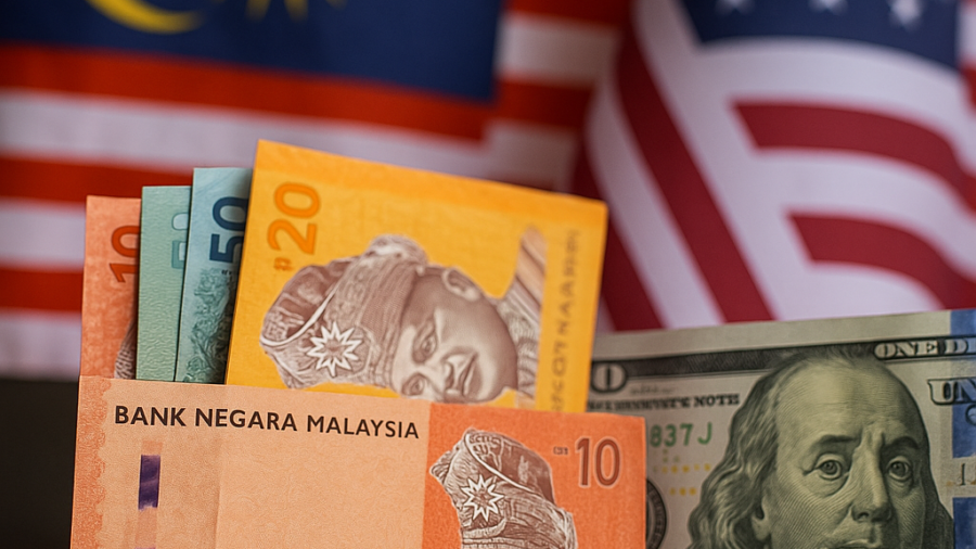 Malaysia to Ramp Up Support for Ringgit as Foreign Outflows and Fed Rate Outlook Weigh on Currency