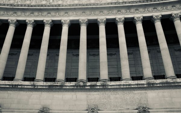 Ideological Fault Lines Within the Democratic Party Threaten to Undermine 2026 Midterm Strategy