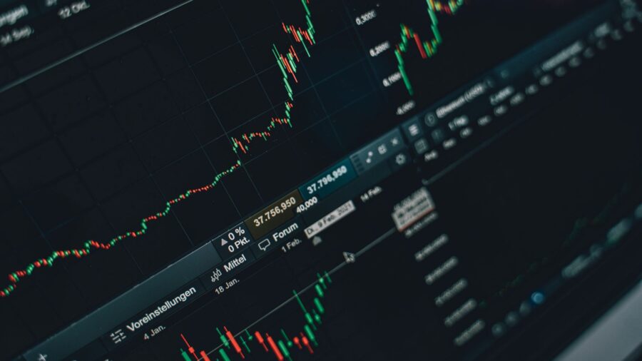 CLO-Backed ETFs Draw Surge of Investor Capital as Rate Outlook Stays Murky